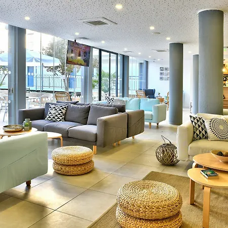 Ihotel Sunny 酒店