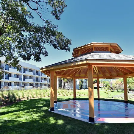 Ihotel Sunny Hotel 4*